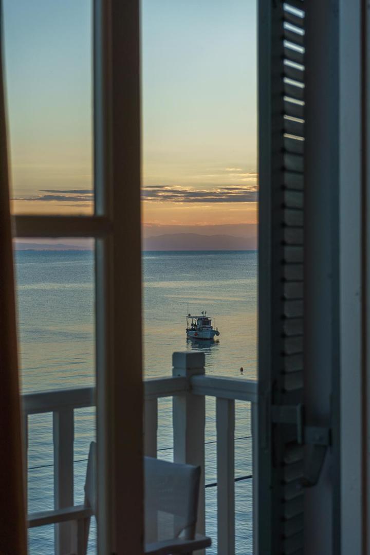 Archontiko Seaside Hotel Platanias  Exteriör bild